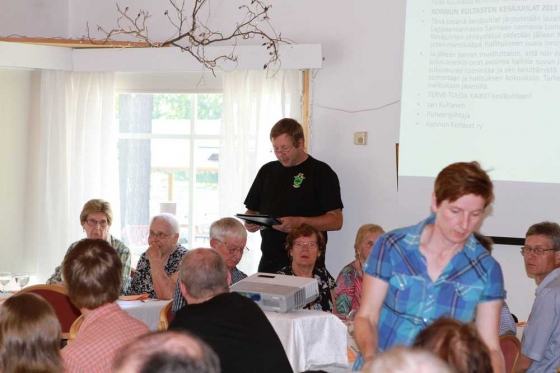 klikkaa niin n�et seuraavan kuvan
kuvaaja Aimo Kultanen. 